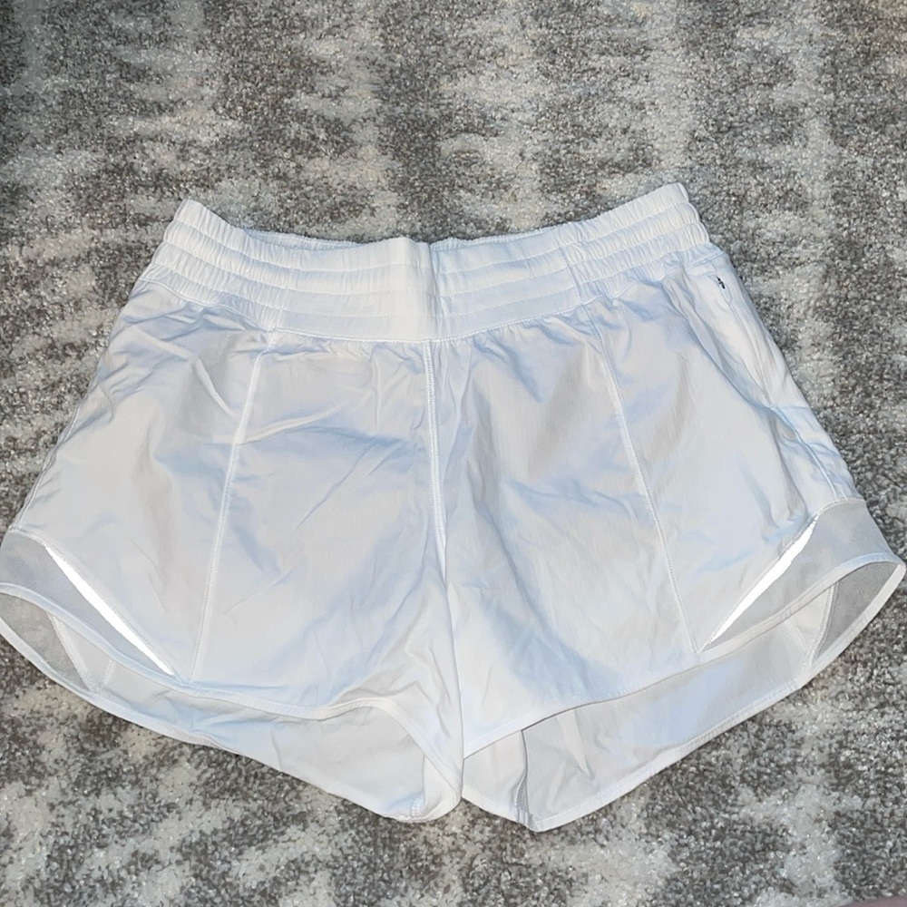Lululemon Hotty Hot High-Rise Lined Short 4"
White
